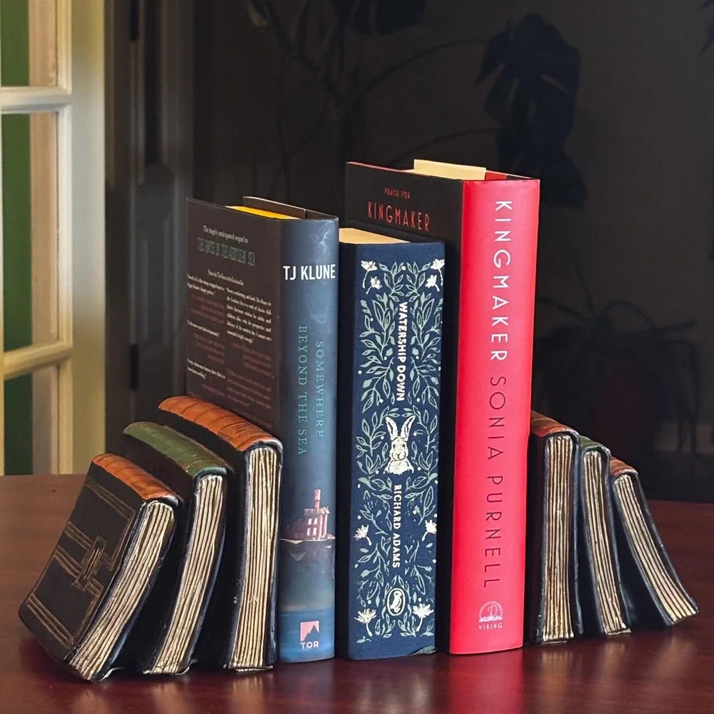 Cast Plaster Vintage Bookends – Felt Bottoms, Stack of Books Design, 5.25x4x4.5